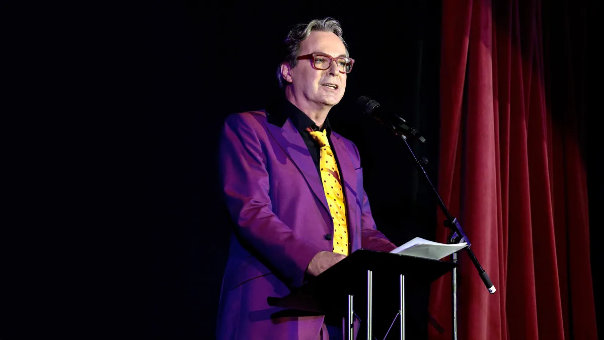 Julian Clary - Fully Dilated